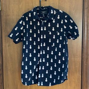 Men’s pineapple button up